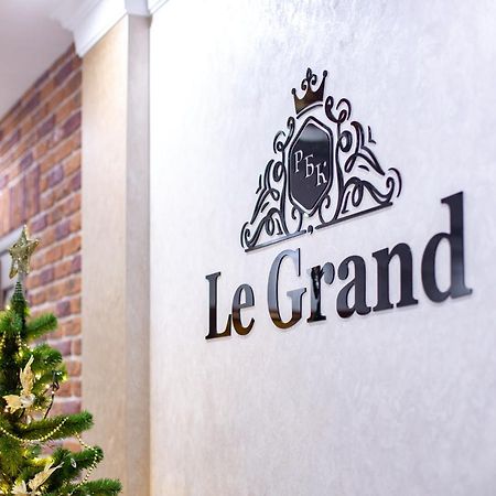 Legrand Otel Stryi Dış mekan fotoğraf